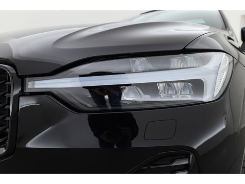 Volvo XC60 2.0 T6 Plug-in hybrid AWD Ultra Black Edition | Head-up| Pano | 360 camera | Geluidsisolerend glas | 4x  stoel- + stuurverwarwarming |