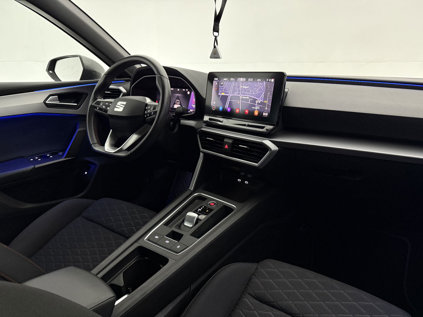 SEAT Leon 1.4 TSI eHybrid PHEV FR | SOH 89% | 150PK | Sfeer | Virtual | Clima | Cruise | Carplay | Trekh. | Parkeersens.