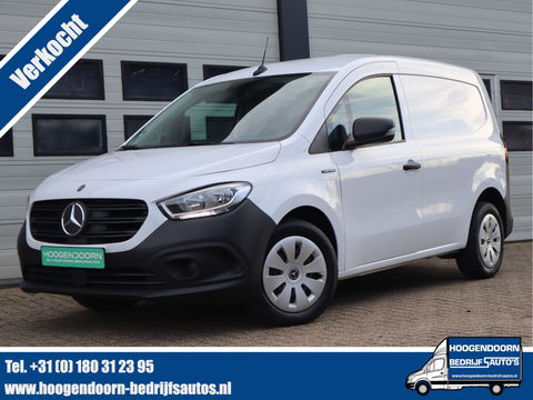 Mercedes-Benz eCitan 112 L1 51 kWh 98,4 SoH - Trekhaak - ApplePlay - Laden 22 kWh - Betimmerd
