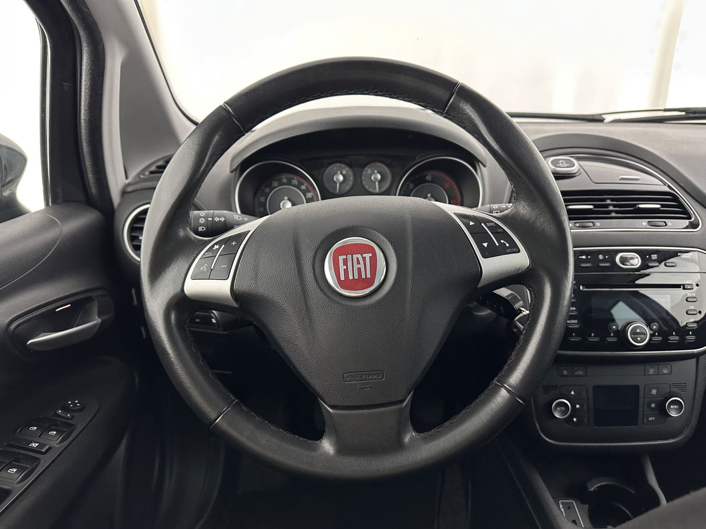 Fiat Punto Evo 1.3 M-Jet Lounge *SPORT-SEATS | MICROFIBRE | ECC | PDC | CRUISE | PRIVACY-GLASS | 15''ALU*