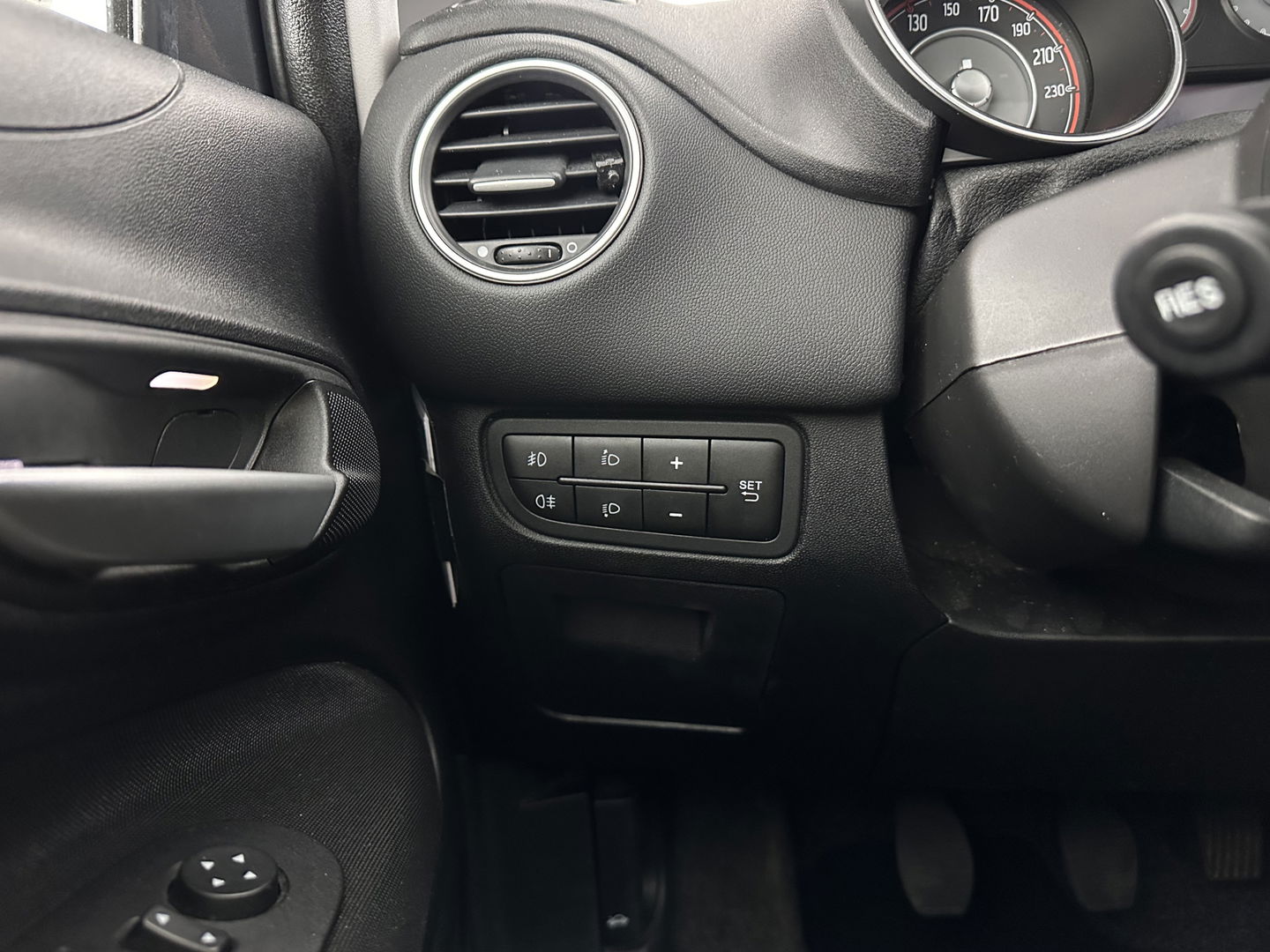 Fiat Punto Evo 1.3 M-Jet Lounge *SPORT-SEATS | MICROFIBRE | ECC | PDC | CRUISE | PRIVACY-GLASS | 15''ALU*
