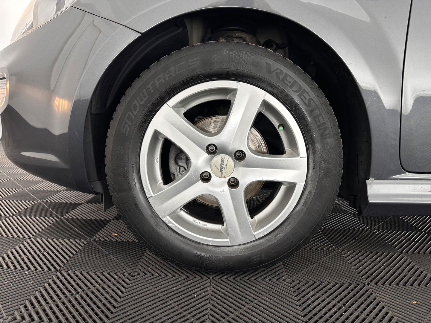 Fiat Punto Evo 1.3 M-Jet Lounge *SPORT-SEATS | MICROFIBRE | ECC | PDC | CRUISE | PRIVACY-GLASS | 15''ALU*