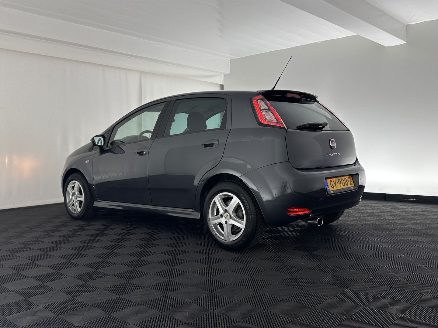 Fiat Punto Evo 1.3 M-Jet Lounge *SPORT-SEATS | MICROFIBRE | ECC | PDC | CRUISE | PRIVACY-GLASS | 15''ALU*