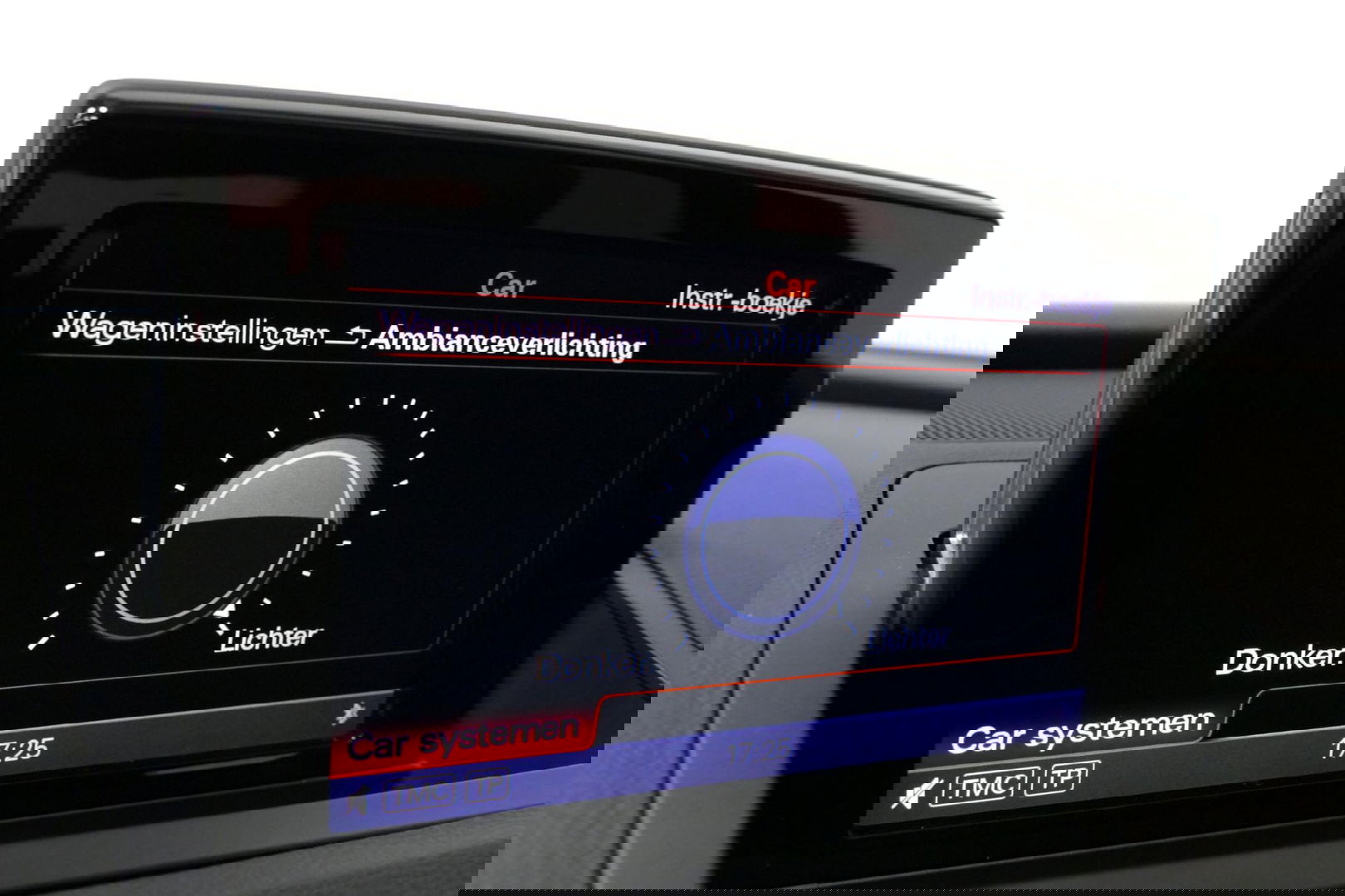 Audi Q3 2.0 TFSI quattro S Line / Panoramadak / Elektr. verstelbare voorstoelen / Achteruitrijcamera / Stoelverwarming / Elektr. wegklapbare trekhaak / Full LED / Audi Sound System / Navigatie / Cruise Control / 19'' LMV / Lichtpakket / Dodehoek detectie / Audi E