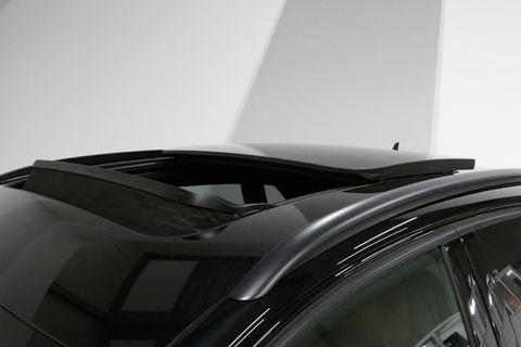 Audi Q3 2.0 TFSI quattro S Line / Panoramadak / Elektr. verstelbare voorstoelen / Achteruitrijcamera / Stoelverwarming / Elektr. wegklapbare trekhaak / Full LED / Audi Sound System / Navigatie / Cruise Control / 19'' LMV / Lichtpakket / Dodehoek detectie / Audi E