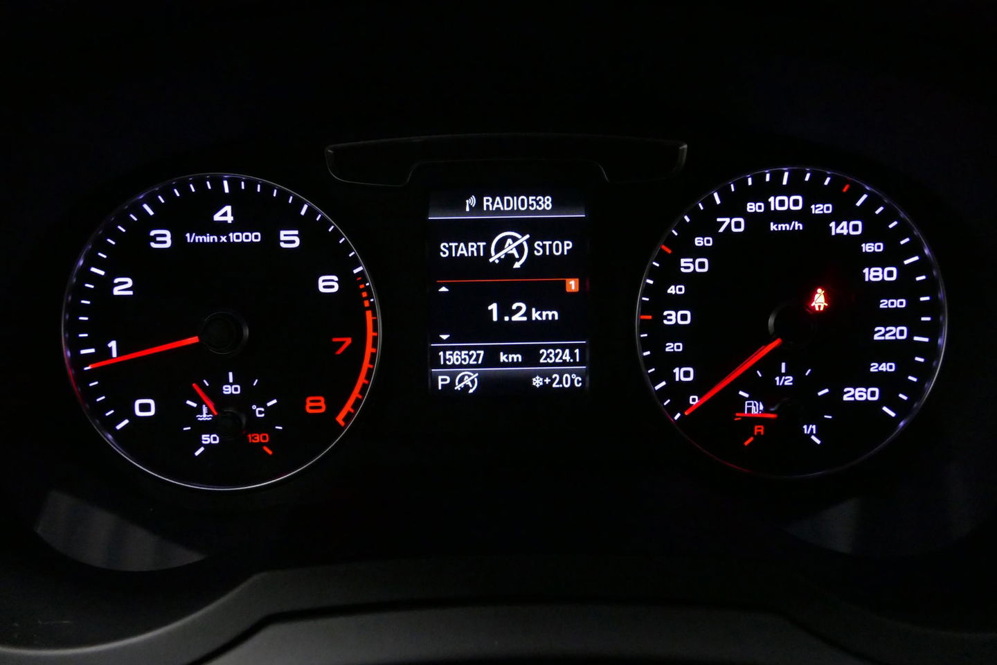 Audi Q3 2.0 TFSI quattro S Line / Panoramadak / Elektr. verstelbare voorstoelen / Achteruitrijcamera / Stoelverwarming / Elektr. wegklapbare trekhaak / Full LED / Audi Sound System / Navigatie / Cruise Control / 19'' LMV / Lichtpakket / Dodehoek detectie / Audi E