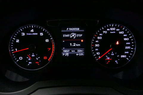 Audi Q3 2.0 TFSI quattro S Line / Panoramadak / Elektr. verstelbare voorstoelen / Achteruitrijcamera / Stoelverwarming / Elektr. wegklapbare trekhaak / Full LED / Audi Sound System / Navigatie / Cruise Control / 19'' LMV / Lichtpakket / Dodehoek detectie / Audi E