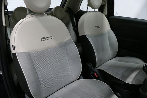 Fiat 500 0.9 TwinAir Turbo Lounge / Orig. Nederlands/ 2e eigenaar / Panoramadak / Climatronic / Parkeersensoren achter / 15'' LMV / Mistlampen / Chroom pakket / Radio / Elektr. bedienbare ramen / Leder stuurwiel