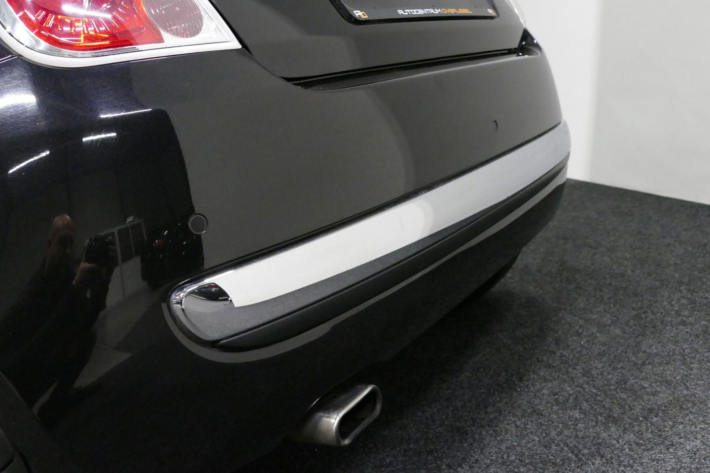 Fiat 500 0.9 TwinAir Turbo Lounge / Orig. Nederlands/ 2e eigenaar / Panoramadak / Climatronic / Parkeersensoren achter / 15'' LMV / Mistlampen / Chroom pakket / Radio / Elektr. bedienbare ramen / Leder stuurwiel