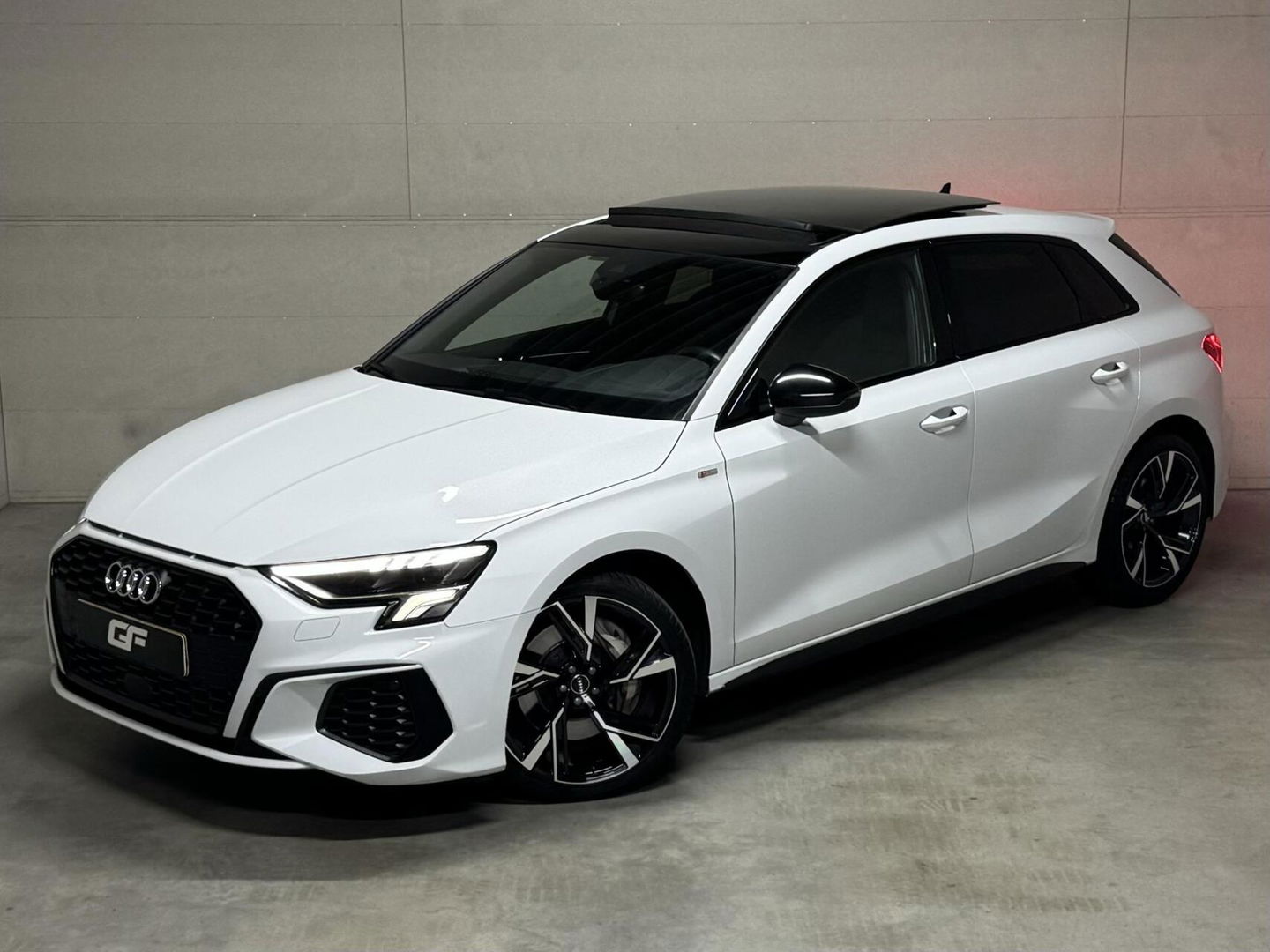 Audi A3 Sportback 35 TFSI S-Line Black Edition Pano CarPlay NAP