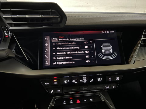 Audi A3 Sportback 35 TFSI S-Line Black Edition Pano CarPlay NAP