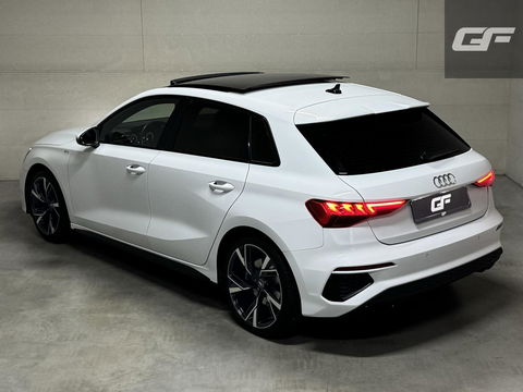 Audi A3 Sportback 35 TFSI S-Line Black Edition Pano CarPlay NAP