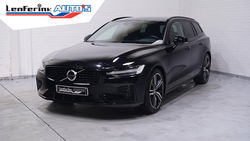 Volvo V60 - 2.0 T6 Recharge AWD R-Design Black-line private-glas Navigatie electr achterklep afneembare trekhaak LED-verlichting DAB ECC Distronic 360 camera lane-assist PDC achter 19-inch lmv