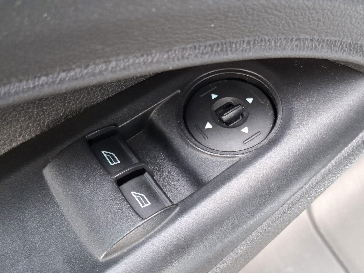 Ford Transit Connect 1.5 TDCI L2 Trend HP AUTOMAAT / NAVI / CAMERA / EURO 6 / LANG