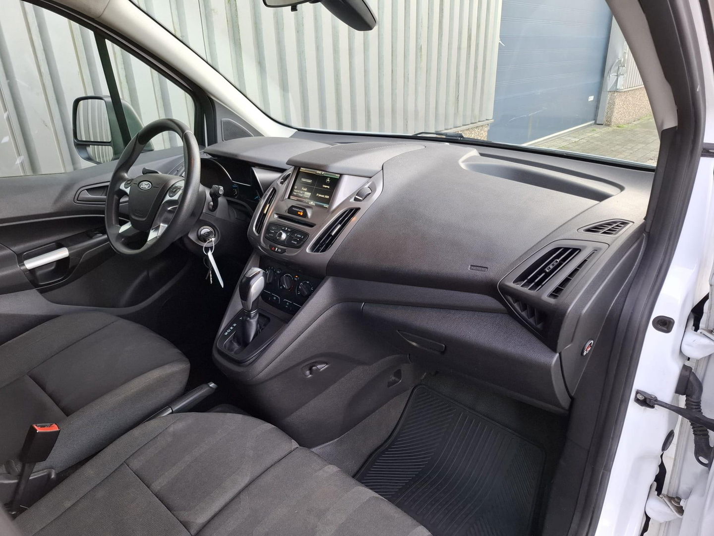 Ford Transit Connect 1.5 TDCI L2 Trend HP AUTOMAAT / NAVI / CAMERA / EURO 6 / LANG