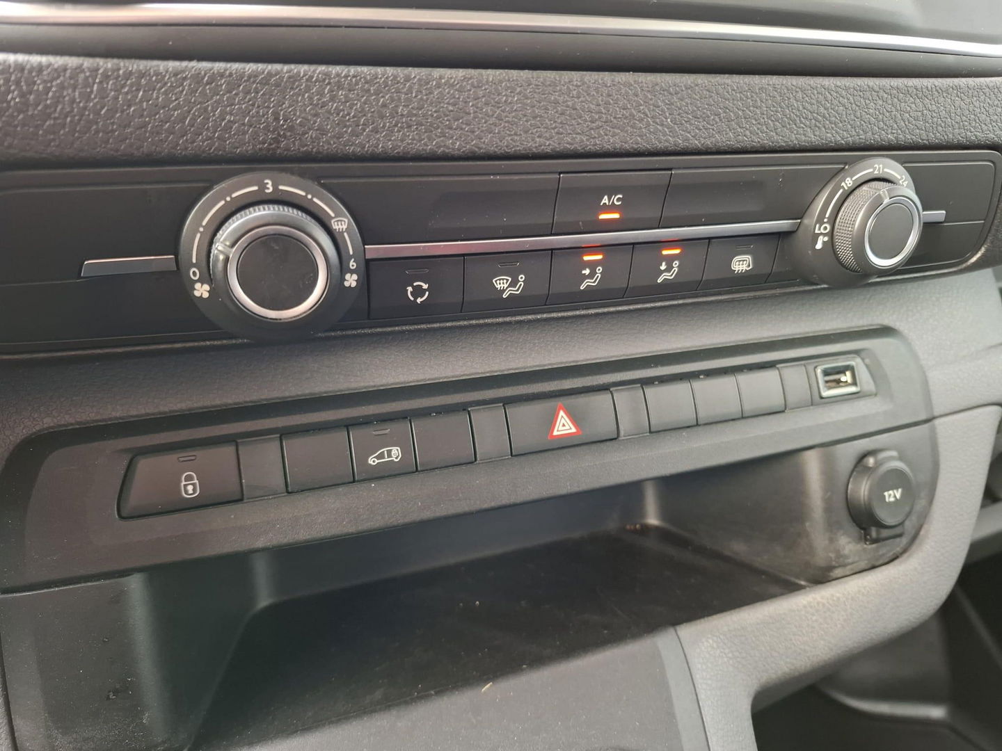 Opel Vivaro 1.5 CDTI L2H1 Edition AIRCO / CRUISE CONTROLE / L3H1 / NAVI / CAMERA