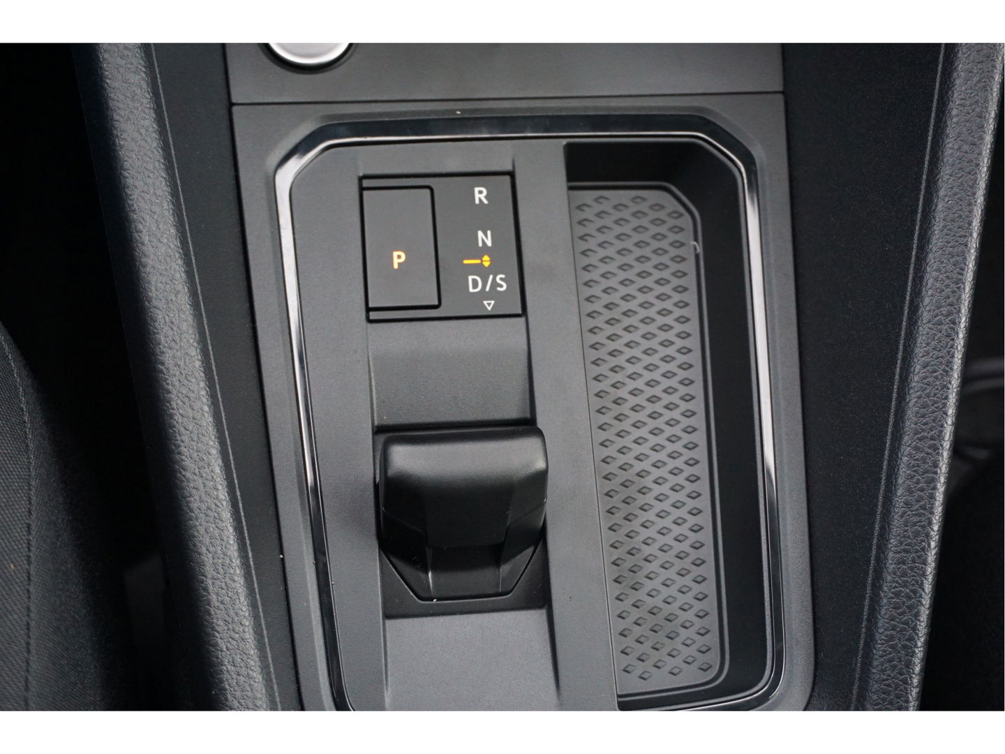 Volkswagen Caddy Maxi 2.0TDI 122PK DSG AUT BPM VRIJ!! Navi, Camera, LED, LM Velg, Digi Dash!! NR. 194