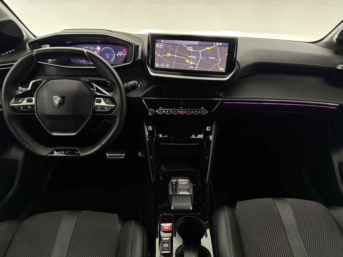 Peugeot 208 Hybrid 136PK e-DCS6 GT | 360° | Virtual | Sfeerverl. | Carplay | Adap. Cruise | Dodehoek