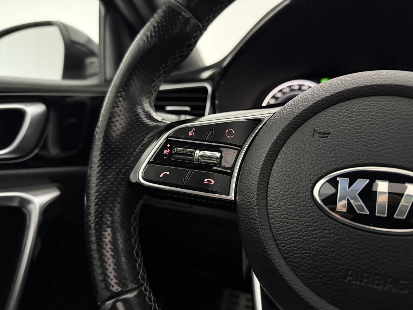 Kia Ceed 1.5 T-GDi MHEV 160PK GT-line | Pano | Camera | Carplay | Virtual | Trekh. | Keyless | Cruise