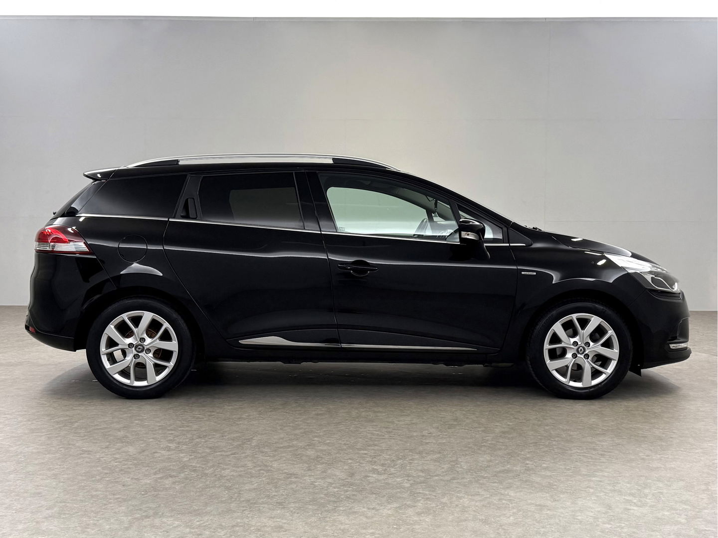 Renault Clio 0.9 TCe Limited | Airco | Cruise | Carplay | Navigatie | Keyless | Parkeersens. | NAP