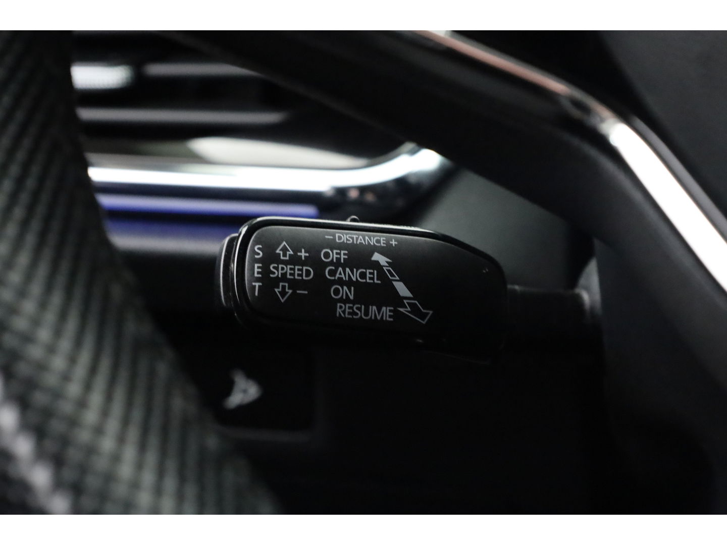 Škoda Enyaq iV 80 First Edition | Leder | Trekhaak | Adapt. Cruise | Camera | Memory seat | Navi | Keyless | CarPlay | Crystal light