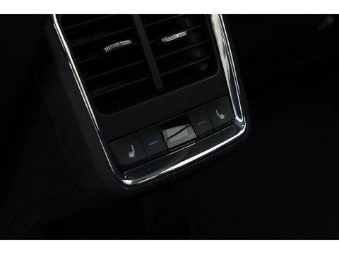 Škoda Enyaq iV 80 First Edition | Leder | Trekhaak | Adapt. Cruise | Camera | Memory seat | Navi | Keyless | CarPlay | Crystal light