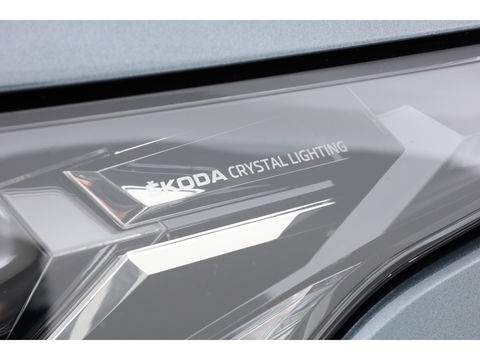 Škoda Enyaq iV 80 First Edition | Leder | Trekhaak | Adapt. Cruise | Camera | Memory seat | Navi | Keyless | CarPlay | Crystal light