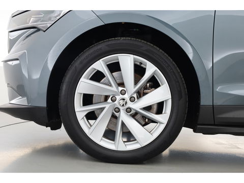 Škoda Enyaq iV 80 First Edition | Leder | Trekhaak | Adapt. Cruise | Camera | Memory seat | Navi | Keyless | CarPlay | Crystal light