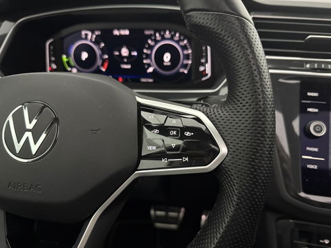 Volkswagen Tiguan 1.4 TSI eHybrid 245PK R-Line Black Style | SOH 86% | Pano | Virtual | Adap. Cruise | Sfeer | Carplay | Keyless | Stoelverw. | NAP