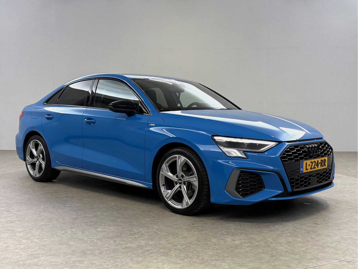 Audi A3 TFSI S-line Turbo Blue | Virtual | Carplay | Trekh. | Cruise | Navi | Parkeersens. | NAP