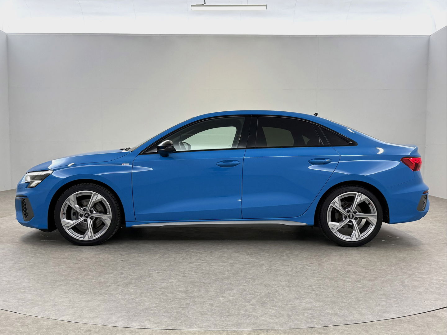 Audi A3 TFSI S-line Turbo Blue | Virtual | Carplay | Trekh. | Cruise | Navi | Parkeersens. | NAP