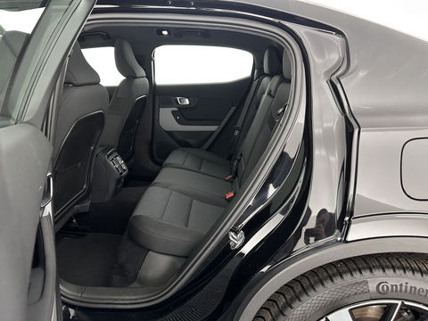 Polestar 2 Long Range Dual Motor Launch Edition 78kWh (3-Fase-11kW) {SOH-88%} Aut.*PANO | NAVI-FULLMAP | FULL-LED | ADAPTIVE-CRUISE | BLINDSPOT | TOPVIEW | KEYLESS | LANE-ASSIST | DIGI-COCKPIT | CARPLAY | DAB+ | HEATED-SPORTSEATS | CAMERA | MEMORY-PACK | PDC | 19''A