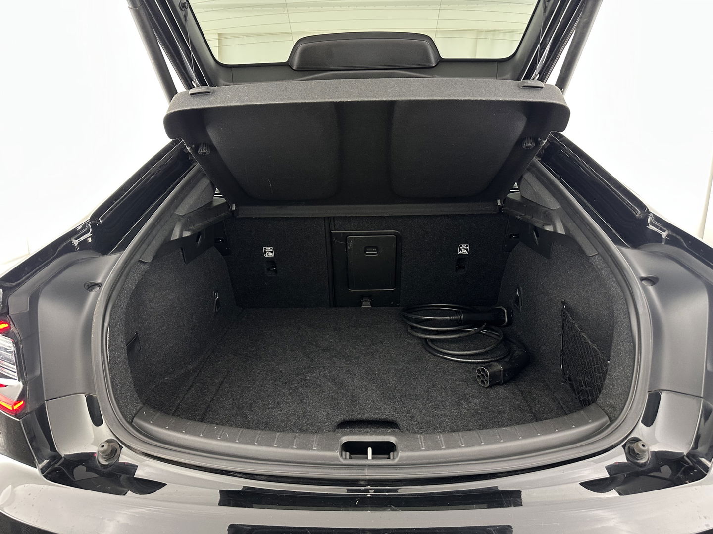 Polestar 2 Long Range Dual Motor Launch Edition 78kWh (3-Fase-11kW) {SOH-88%} Aut.*PANO | NAVI-FULLMAP | FULL-LED | ADAPTIVE-CRUISE | BLINDSPOT | TOPVIEW | KEYLESS | LANE-ASSIST | DIGI-COCKPIT | CARPLAY | DAB+ | HEATED-SPORTSEATS | CAMERA | MEMORY-PACK | PDC | 19''A