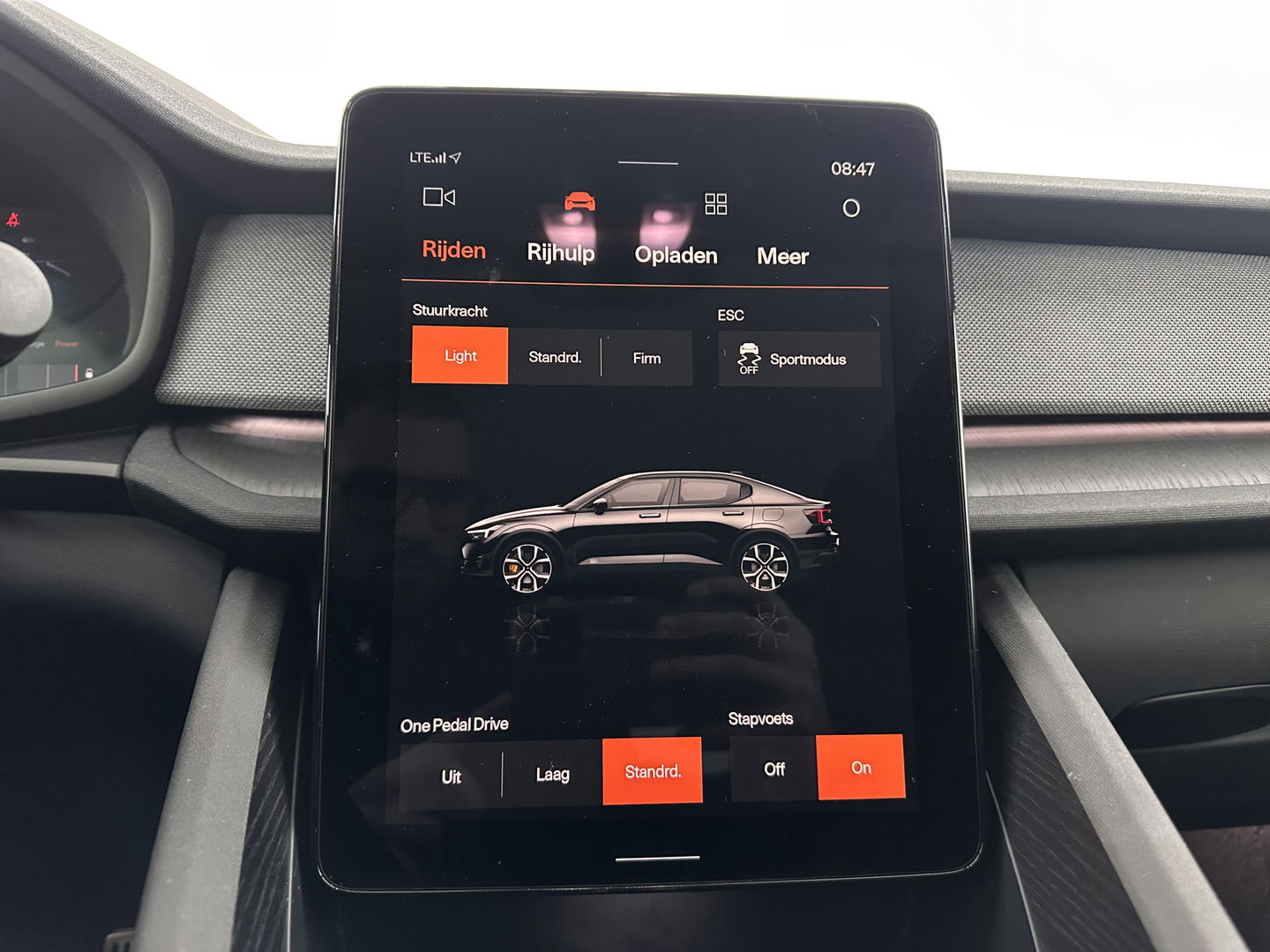 Polestar 2 Long Range Dual Motor Launch Edition 78kWh (3-Fase-11kW) {SOH-88%} Aut.*PANO | NAVI-FULLMAP | FULL-LED | ADAPTIVE-CRUISE | BLINDSPOT | TOPVIEW | KEYLESS | LANE-ASSIST | DIGI-COCKPIT | CARPLAY | DAB+ | HEATED-SPORTSEATS | CAMERA | MEMORY-PACK | PDC | 19''A