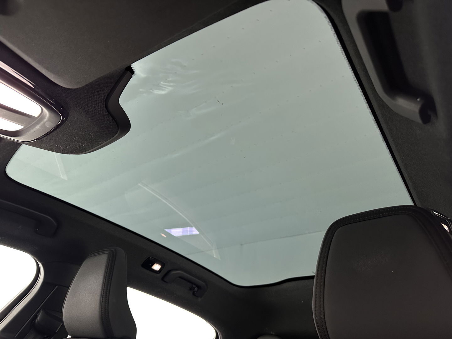 Polestar 2 Long Range Dual Motor Launch Edition 78kWh (3-Fase-11kW) {SOH-88%} Aut.*PANO | NAVI-FULLMAP | FULL-LED | ADAPTIVE-CRUISE | BLINDSPOT | TOPVIEW | KEYLESS | LANE-ASSIST | DIGI-COCKPIT | CARPLAY | DAB+ | HEATED-SPORTSEATS | CAMERA | MEMORY-PACK | PDC | 19''A