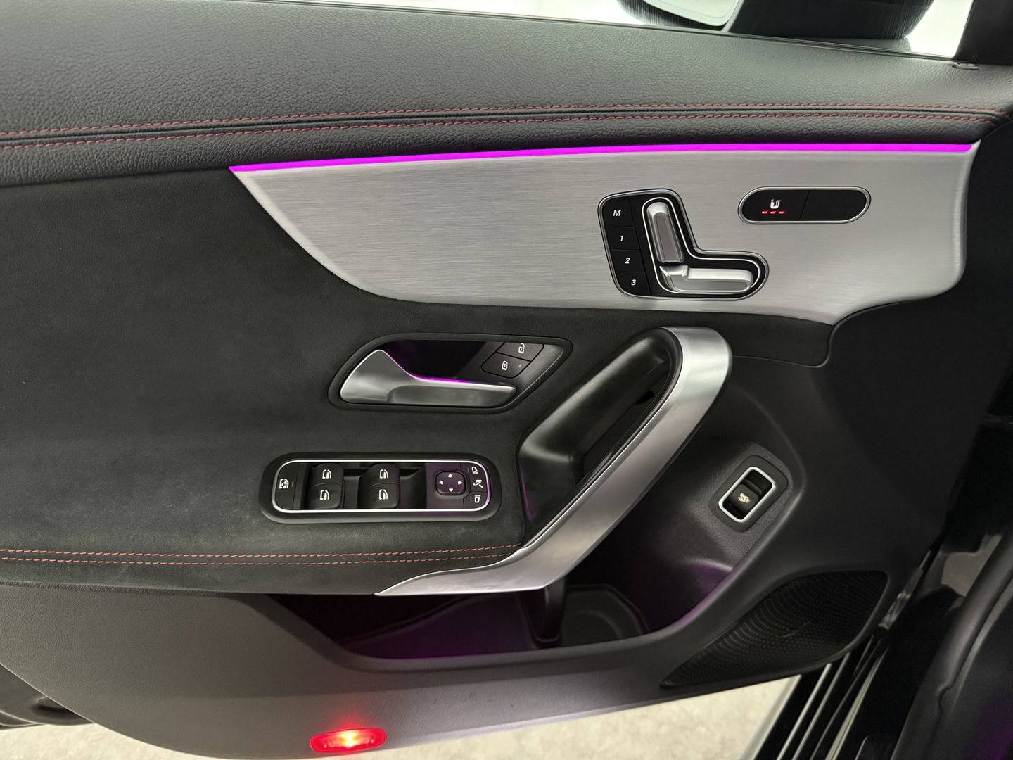 Mercedes-Benz CLA-Klasse 180 AMG | Pano | Sfeerverl. | Memory | Burmester | Virtual | Carplay | Camera | Adap. Cruise | NAP