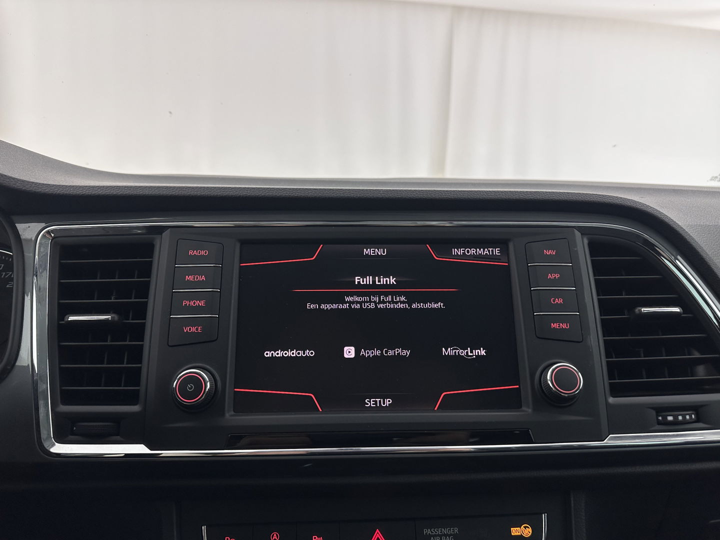SEAT Ateca 1.0 EcoTSI Style (INCL-BTW) *FULL-LED | NAVI-FULLMAP | CAMERA | DAB+ | COMFORTSEATS |  ECC | PDC | CRUISE | PRIVACY-GLASS | CARPLAY | 17''ALU*