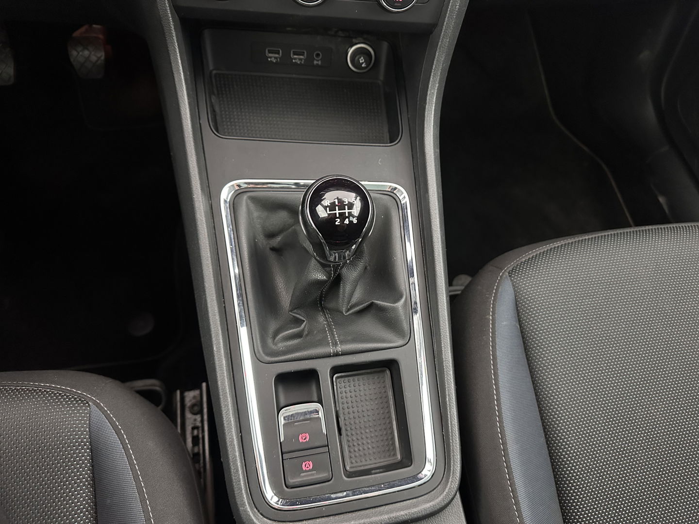 SEAT Ateca 1.0 EcoTSI Style (INCL-BTW) *FULL-LED | NAVI-FULLMAP | CAMERA | DAB+ | COMFORTSEATS |  ECC | PDC | CRUISE | PRIVACY-GLASS | CARPLAY | 17''ALU*