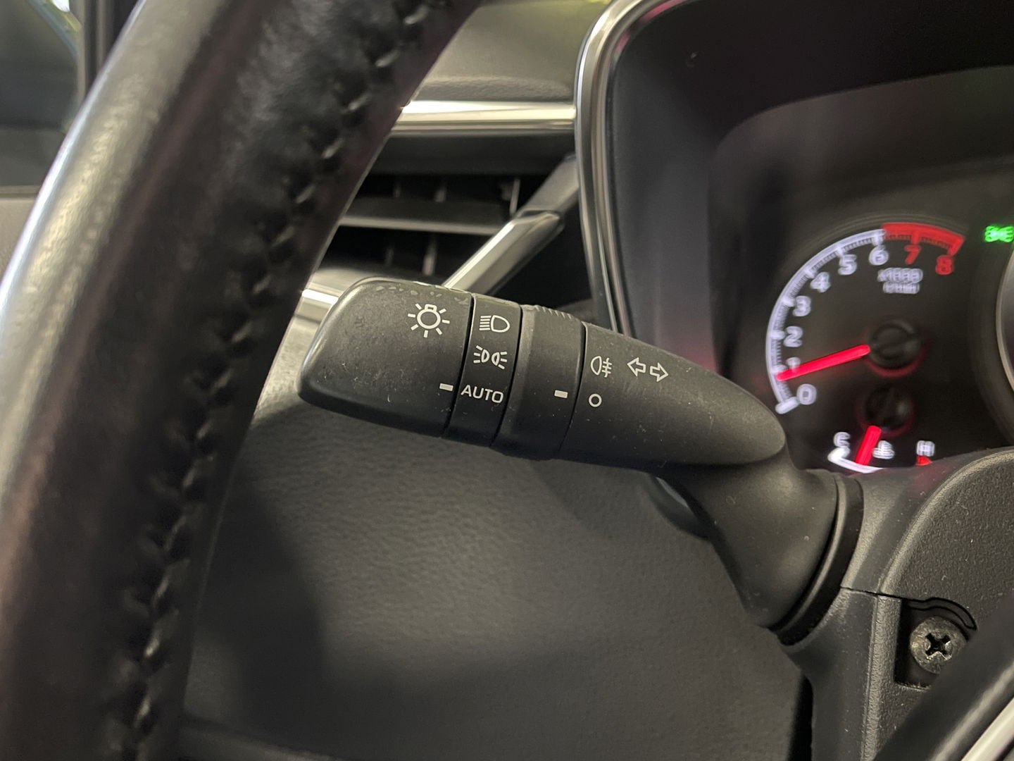 Toyota Corolla Touring Sports 1.2 Turbo Active | Origineel Nederlands | Apple Carplay | Android Auto | Achteruitrijcamera | DAB | Drive mode |