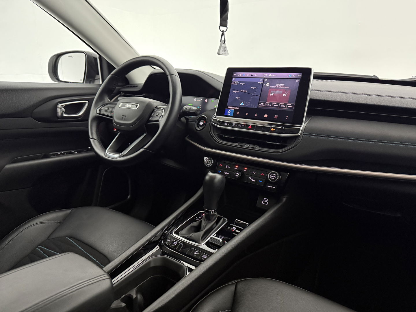 Jeep Compass 4xe 240 Plug-in Hybrid Electric Upland | SOH 95% | Virtual | Carplay | Camera | Stoel/stuurverw. | Adaptive Cruise | LED | Keyless