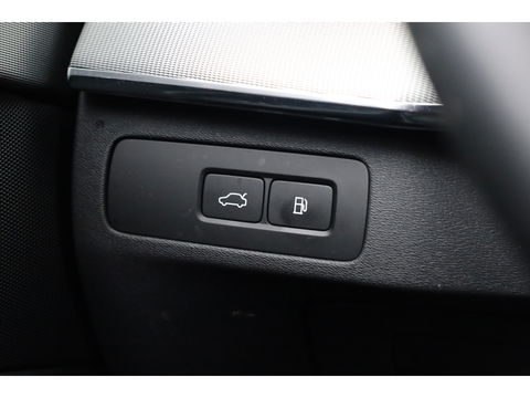 Volvo XC90 T8 Recharge Plus Dark | Long Range | Pilot Assist | Memory seats | 4x Stoelverw. | H&K Audio | Leder | Nav + CarPlay | Keyless | 21''