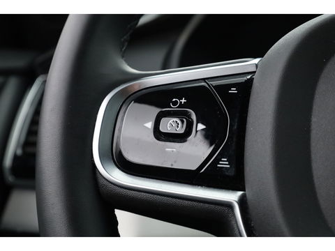 Volvo XC90 T8 Recharge Plus Dark | Long Range | Pilot Assist | Memory seats | 4x Stoelverw. | H&K Audio | Leder | Nav + CarPlay | Keyless | 21''