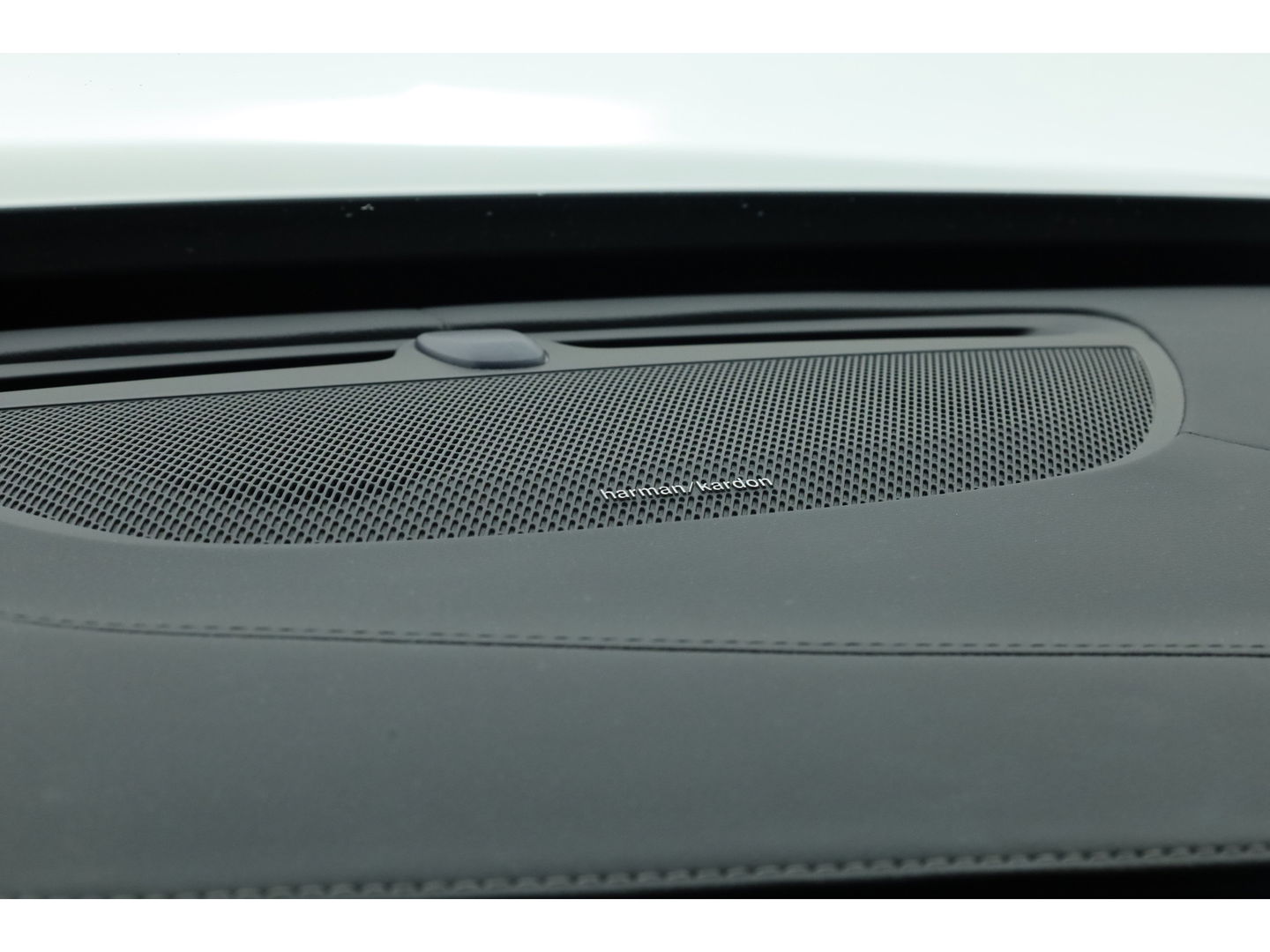 Volvo XC90 T8 Recharge Plus Dark | Long Range | Pilot Assist | Memory seats | 4x Stoelverw. | H&K Audio | Leder | Nav + CarPlay | Keyless | 21''