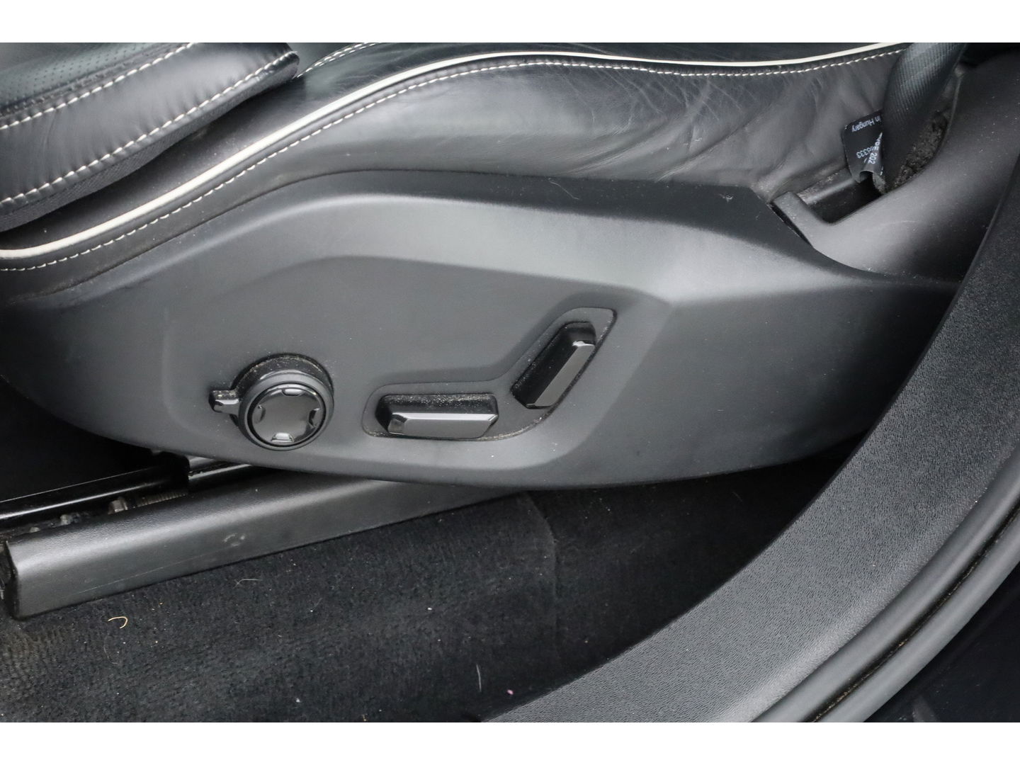 Volvo XC90 T8 Recharge Plus Dark | Long Range | Pilot Assist | Memory seats | 4x Stoelverw. | H&K Audio | Leder | Nav + CarPlay | Keyless | 21''