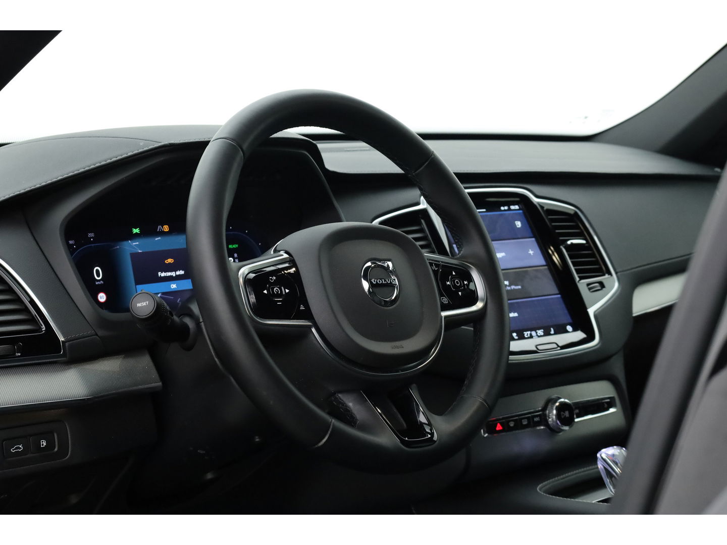 Volvo XC90 T8 Recharge Plus Dark | Long Range | Pilot Assist | Memory seats | 4x Stoelverw. | H&K Audio | Leder | Nav + CarPlay | Keyless | 21''