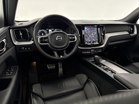 Volvo XC60 2.0 T8 Twin Engine AWD R-design | SOH 86% | Pano | Memory | Virtual | Sfeer | Camera | Adap. Cruise | Stoelverw. | Carplay