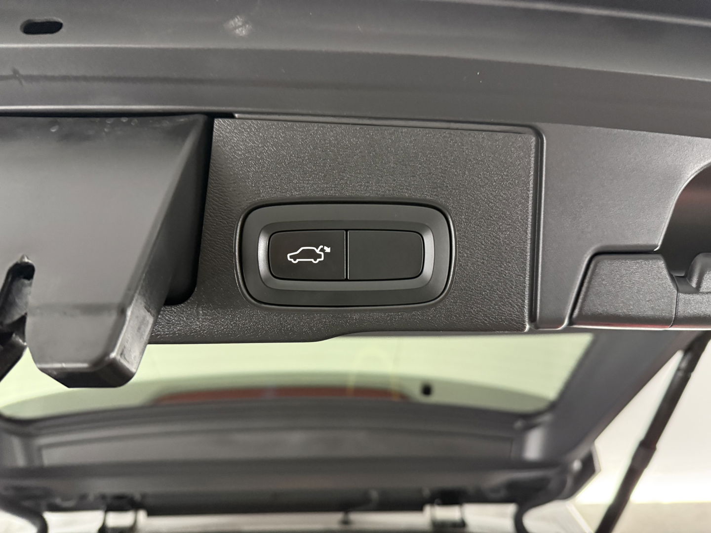 Volvo XC60 2.0 T8 Twin Engine AWD R-design | SOH 86% | Pano | Memory | Virtual | Sfeer | Camera | Adap. Cruise | Stoelverw. | Carplay