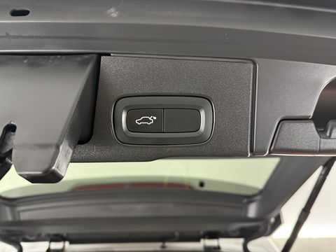 Volvo XC60 2.0 T8 Twin Engine AWD R-design | SOH 86% | Pano | Memory | Virtual | Sfeer | Camera | Adap. Cruise | Stoelverw. | Carplay