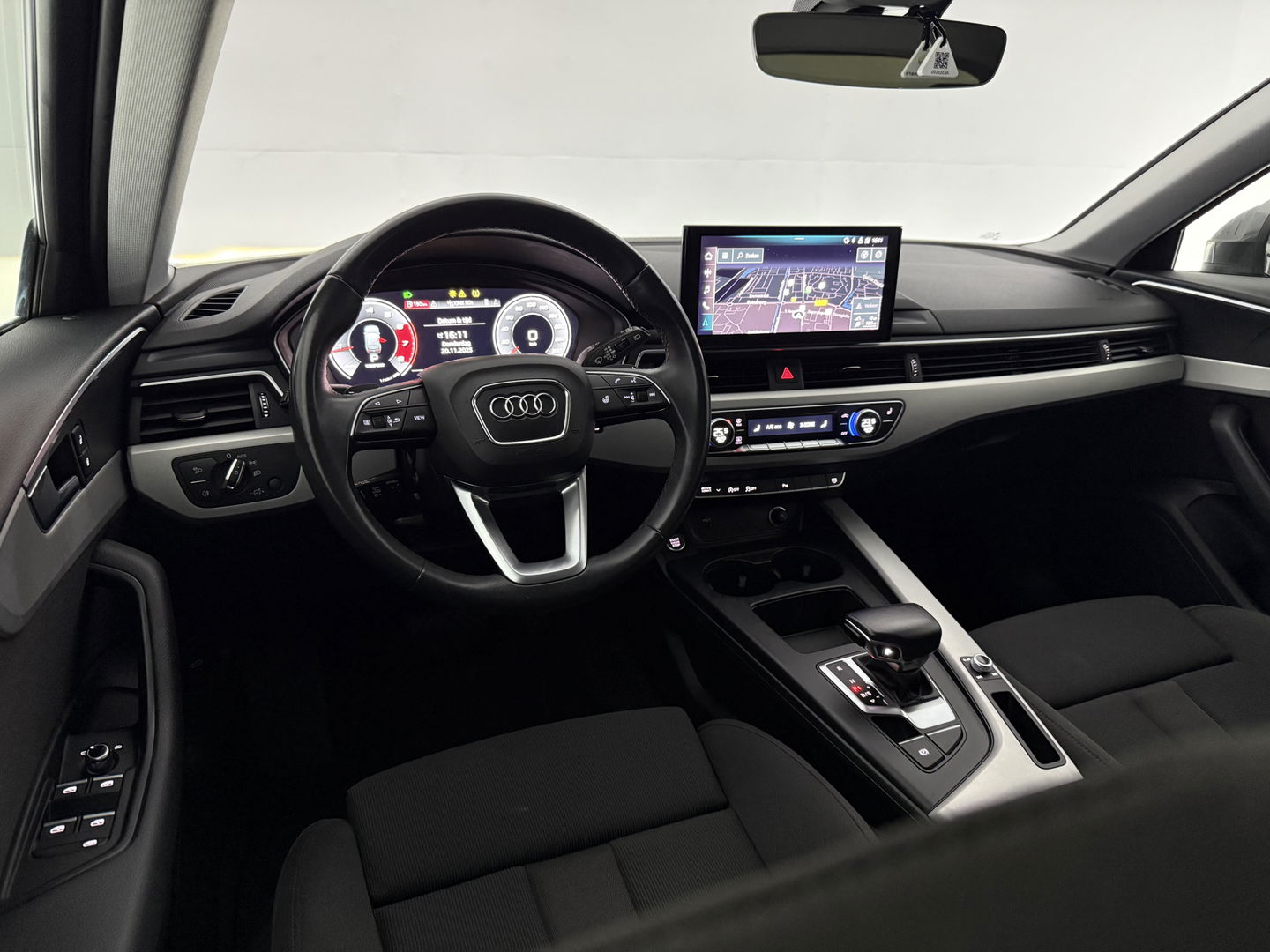 Audi A4 40 TFSI S-Line | Virtual | Carplay | Trekh. | Adap. Cruise | Stoel/Stuurverw. | Navi | LED