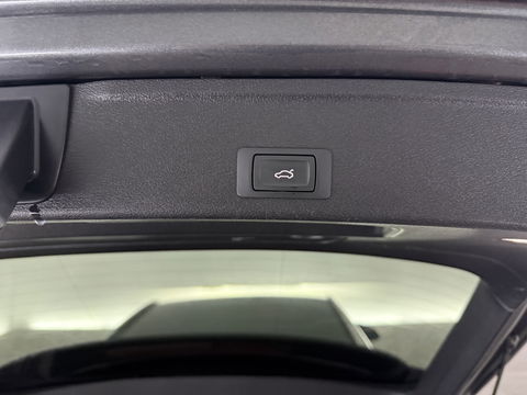 Audi A4 40 TFSI S-Line | Virtual | Carplay | Trekh. | Adap. Cruise | Stoel/Stuurverw. | Navi | LED